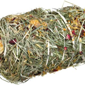 TRIXIE Hay Roll Flowers – šieno rulonas su gėlių mišiniu, 200 g (10 × 18 cm) — 2 vnt